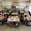 Makan siang di sekolah Jepang makan siang sekolah Jepang japanesestation.com