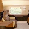 Dua kompartemen pribadi akan dipasang di setiap kereta model terbaru (Central Japan Railway Co.) Dua kompartemen pribadi akan dipasang di setiap kereta model terbaru (Central Japan Railway Co.)