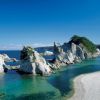 Pantai Jodogahama yang miliki bebatuan pasir putih (sanriku-travel.jp). Pantai Jodogahama yang miliki bebatuan pasir putih (sanriku-travel.jp).