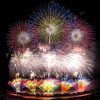 Warna-warni kembang api di Tonegawa Fireworks Festival. Warna-warni kembang api di Tonegawa Fireworks Festival.