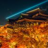 Pertunjukan cahaya saat musim gugur di Kuil Kiyomizudera
