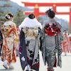 Ilustrasi perayaan Hatsumode di Jepang (Essence Travel) Ilustrasi perayaan Hatsumode di Jepang (Essence Travel)