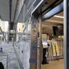 Vending machine eSIM terletak tepat di dalam pintu masuk stasiun  (PR Times)