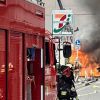 Pemadam kebakaran terlihat sedang memadamkan api di lokadi ledakan di Tokyo (Kyodo) Pemadam kebakaran terlihat sedang memadamkan api di lokadi ledakan di Tokyo (Kyodo)