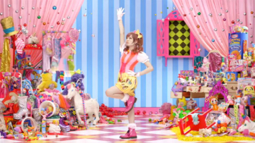 Kyary-Pamyu-Pamyu-PONPONPON-001