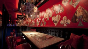 Jepang_Tokyo_alice_in_wonderland