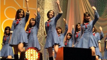 jepang-20120812_ske48_aishiteraburu1