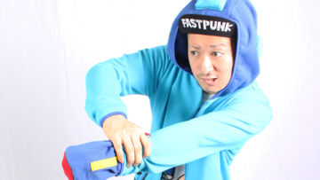 megaman-hoodie-06crop