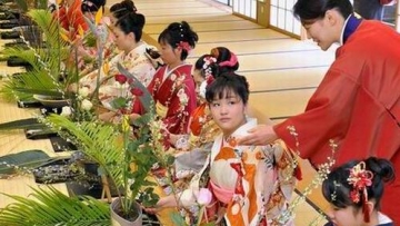 1500-japanese-ikebana-flower-arranging-ceremony-2013-fitur