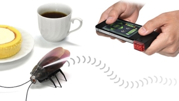 rc-gokiraji-ipad-iphone-remote-control-cockroach