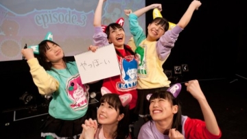 momoiro clover z - ustream awards 2012 01