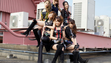 kamen rider girls calendar 2013 - resize