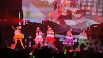momoiro_gaishihall1