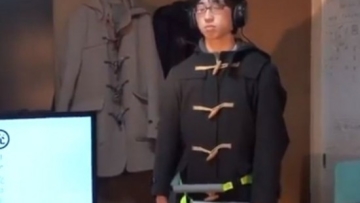 130612 fake-hugs-coat-550x444