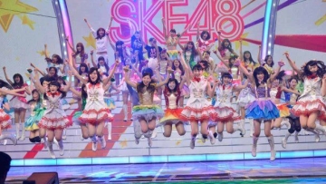 Behind-the-Scenes-at-SKE48s-Kohaku-Uta-Gassen-Rehearsal-9