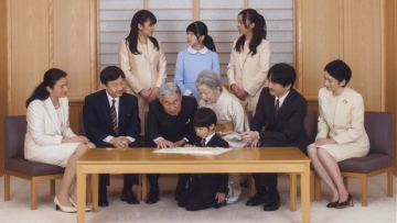 Akihito-japan_2778841b