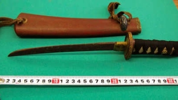 revers-blade-sword (3)