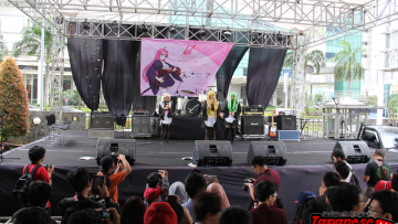 01 Kawaiian Maid Perform 01 Kawaiian Maid Perform