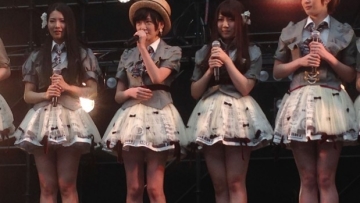 Nogizaka46s-Rina-Ikoma-Makes-Her-AKB48-Debut-620x400