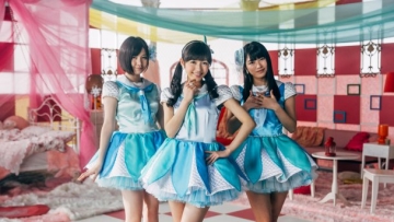 mayu-watanabe-and-milk-planet-get-zombiefied-for-akb48s-sailor-zombie-2