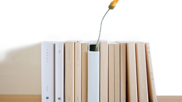 hanabunko-flower-vase-ceramic-book-pot-1