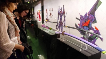 w2-swords-a-20140501-e1398845717919-870x560