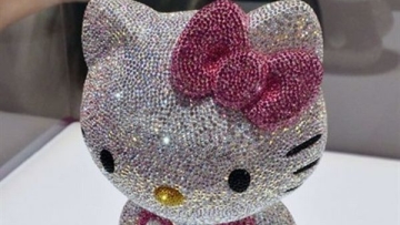 hello-kitty-expensive-items-01