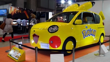 toyopet-pokemon-pikachu-fennekin-car-tokyo-toy-show-2014-1
