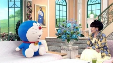 bayangan-doraemon-diajak-ngobrok-dalam-acara-televisi-jepang