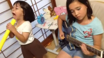 video-gadis-kecil-jepang-mainkan-musik-metal