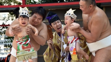 JAPAN-LIFESTYLE-BABY-CRY-SUMO