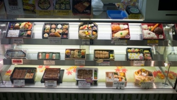 4p ekiben-models-954