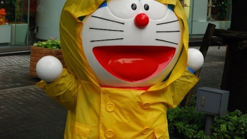 doraemon-raincoat-bandai-asakusa