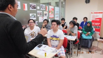 Jellyfish Orientation