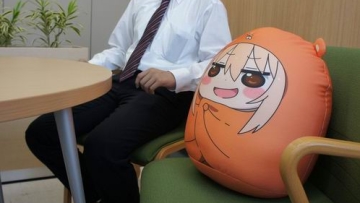 Bantal Himouto! Umaru-chan yang hampir seukuran aslinya ini cocok untuk menemani hari-hari kalian (5)