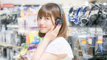 Motoko Nakane (Starmarie) mengubah namanya menjadi Monya Nakane