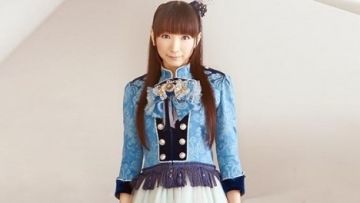 Yui Horie Asymmetry