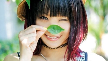 LiSA merilis photobook baru yang diabadikan di 5 kota di Asia