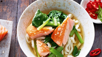 Resep kaldu miso dengan salmon wijen & mie udon, oishii!