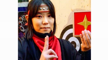 Awas! Ninja wanita ini adalah ahli melempar 'shuriken' dari Jepang!2
