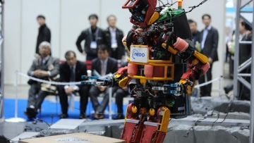 Robot penyelamat di lokasi bencana diluncurkan di Jepang