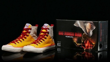 Sepatu Saitama One Punch Man