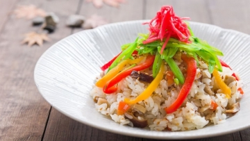 Chirashizushi, hidangan 'sushi berantakan' khas Jepang