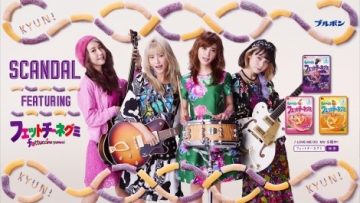 Para Personel Scandal Melakukan Tantangan Mune Kyun Dalam Iklan TV