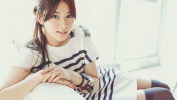 Foto Emi Takei yang diunggah temannya membuat gempar fans