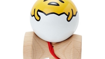Gudetama hadir dalam bentuk kendama