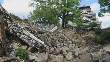 Kerusakan Kastil Kumamoto Akibat Gempa Diperlihatkan Kepada Media