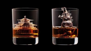 Wow! Perusahaan Minuman di Jepang Ciptakan Ukiran Es Batu 3D Yang Unik!