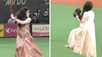 Sadako dan Kayako Adu Kuat di Pertandingan Baseball 1 Sadako dan Kayako Adu Kuat di Pertandingan Baseball 1