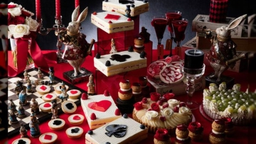 Aneka Hidangan Bertema Alice in Wonderland Disajikan Oleh Hotel di Tokyo (1)